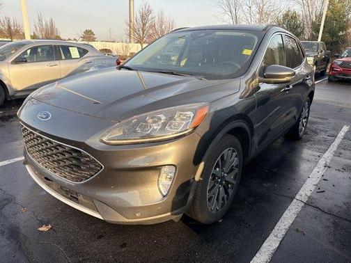 2020 Ford Escape Titanium Hybrid