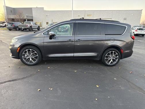 2022 Chrysler Pacifica Limited