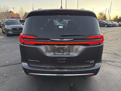 2022 Chrysler Pacifica Limited