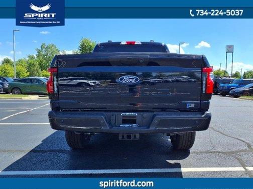 2025 Ford F-150 Lightning Flash