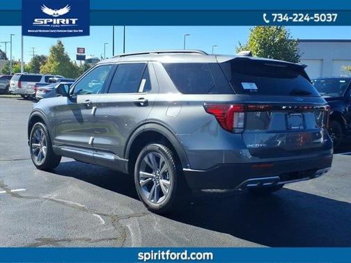 2025 Ford Explorer Active