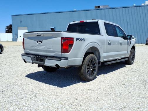 Avalanche 2026 Ford F-150 XLT