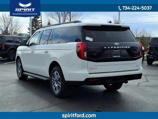 Star White 2026 Ford Expedition Max Active