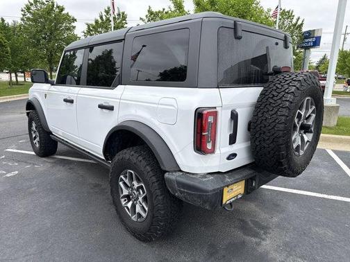 Oxford White 2024 Ford Bronco Badlands
