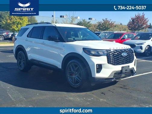 2025 Ford Explorer ST-Line