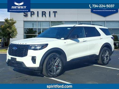 2025 Ford Explorer ST-Line
