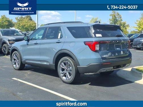 2025 Ford Explorer Active