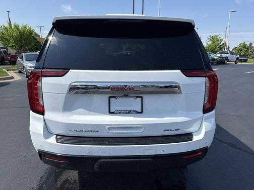 2022 GMC Yukon SLE