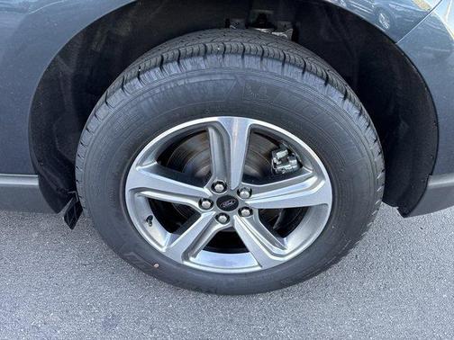 Blue Metallic 2023 Ford Edge SEL