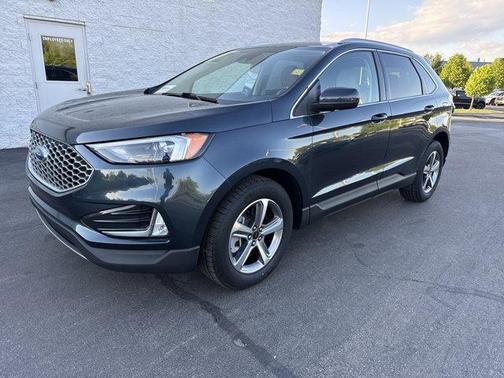 Blue Metallic 2023 Ford Edge SEL