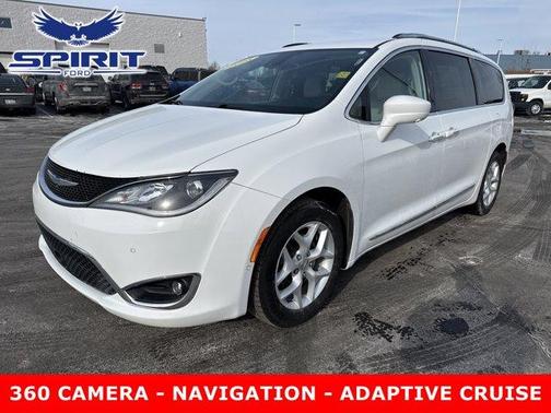 2018 Chrysler Pacifica Touring-L