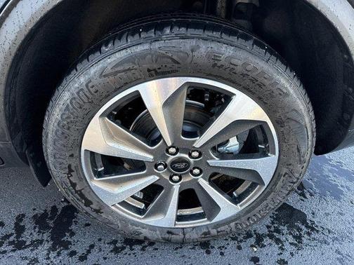 2024 Ford Escape Platinum