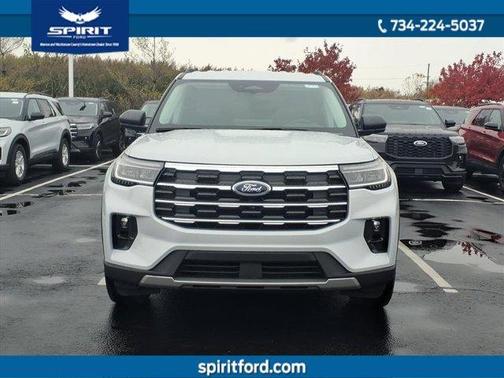 2025 Ford Explorer Active