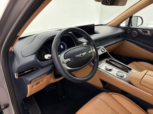 Savile Silver 2023 Genesis GV80 2.5T