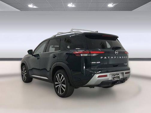 2023 Nissan Pathfinder Platinum 4WD