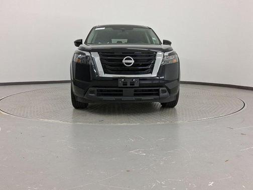 2024 Nissan Pathfinder SV FWD