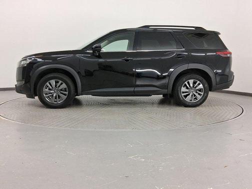 2024 Nissan Pathfinder SV FWD