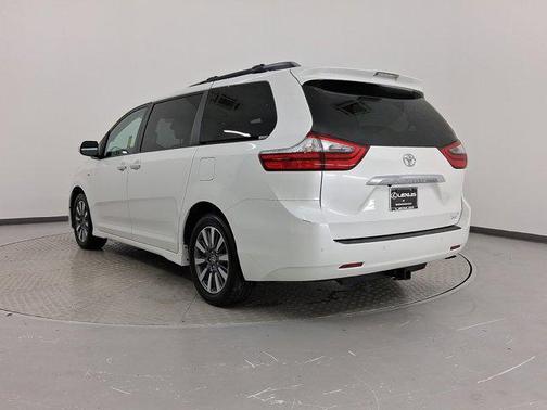 2020 Toyota Sienna Limited Premium