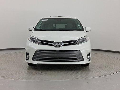 2020 Toyota Sienna Limited Premium