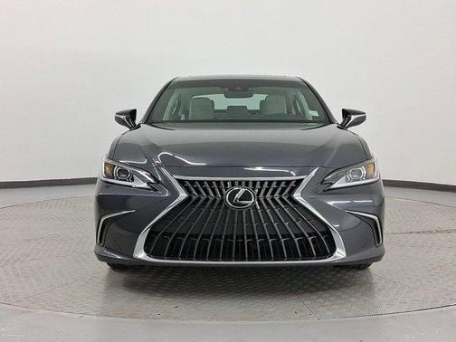 2025 Lexus ES 300h Base
