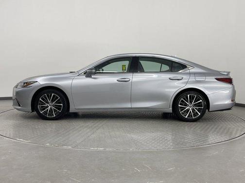 2022 Lexus ES 350 Base