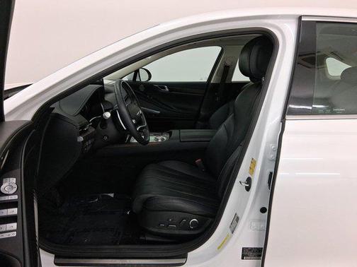 2022 Genesis G80 2.5T