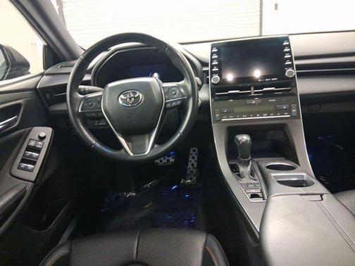 2020 Toyota Avalon XSE