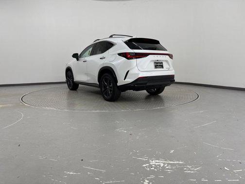 2025 Lexus NX 450h+ Luxury