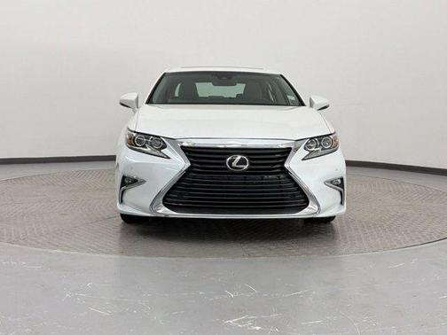 Eminent White Pearl 2018 Lexus ES 350 Base