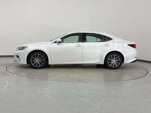 Eminent White Pearl 2018 Lexus ES 350 Base