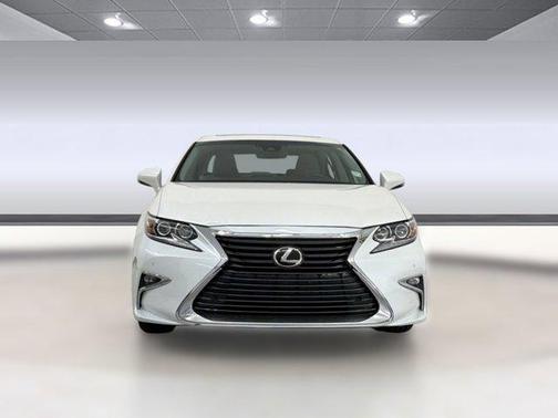 Eminent White Pearl 2018 Lexus ES 350 Base