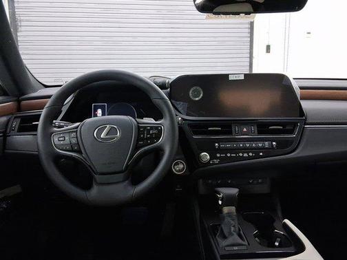 2025 Lexus ES 350 Base