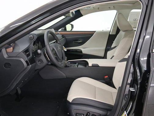 2025 Lexus ES 350 Base