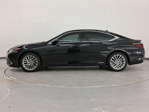 2019 Lexus ES 300h Base