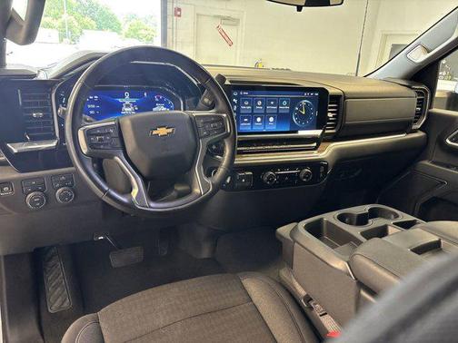 2024 Chevrolet Silverado 3500 LT