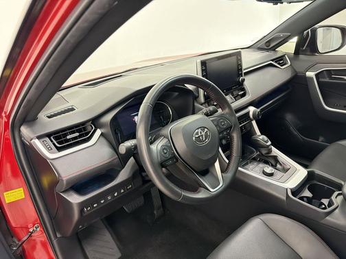 Supersonic Red/Midnight Black Metallic 2021 Toyota RAV4 Prime XSE