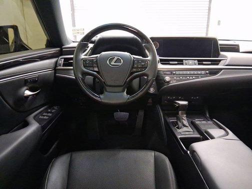 2021 Lexus ES 350 Base