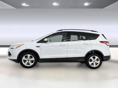 Oxford White 2015 Ford Escape SE