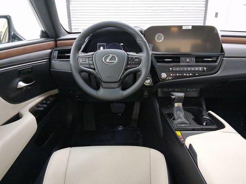 2025 Lexus ES 350 Base