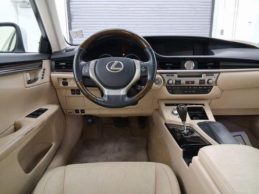 2013 Lexus ES 350 Base