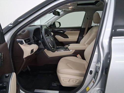 2022 Toyota Highlander Limited