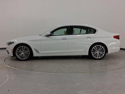 2018 BMW 540 540i