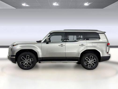 Atomic Silver 2025 Lexus GX 550 Premium