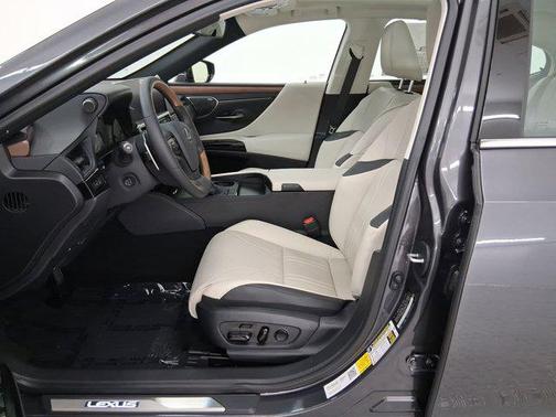 2025 Lexus ES 350 Ultra Luxury