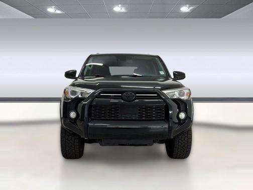 Midnight Black Metallic 2020 Toyota 4Runner SR5