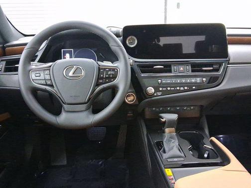 2025 Lexus ES 350 Base