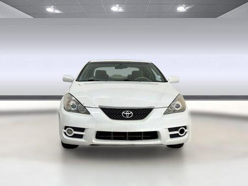White Pearl 2008 Toyota Camry Solara SLE