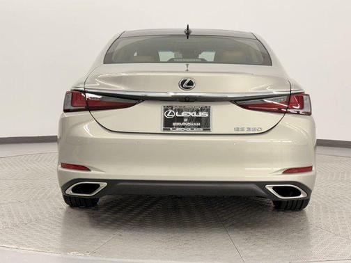 2023 Lexus ES 350 Base