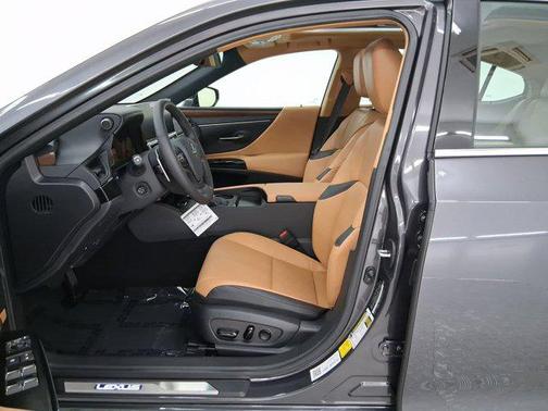 2025 Lexus ES 350 Base