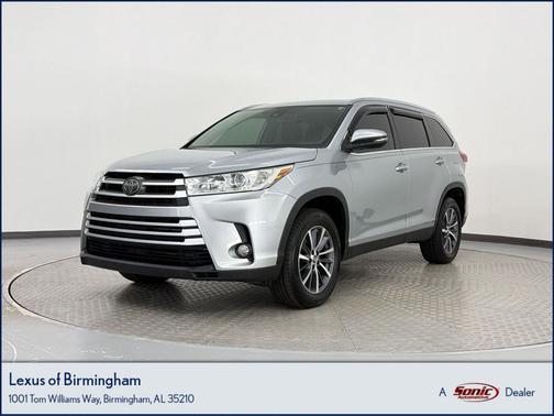 Celestial Silver Metallic 2019 Toyota Highlander XLE